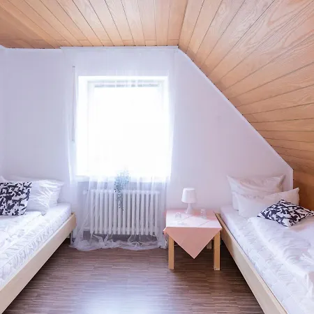 Ringhaus - Of Silver Arrows Bed & Breakfast Nürburg