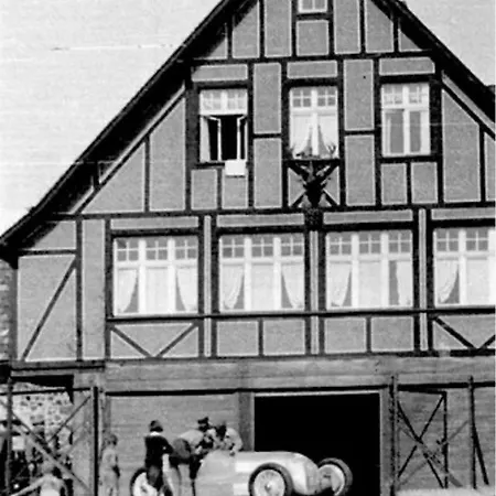 Ringhaus - Of Silver Arrows Bed & Breakfast