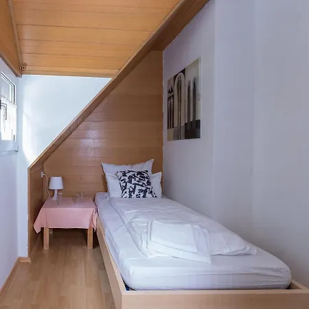 Bed & Breakfast Ringhaus - Of Silver Arrows 3*