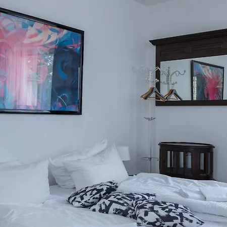 Ringhaus - Of Silver Arrows Bed & Breakfast