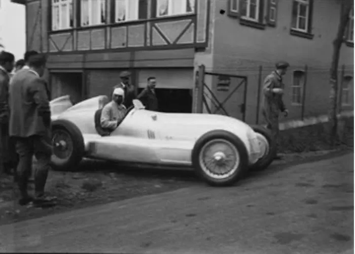 Ringhaus - Of Silver Arrows לינה וארוחת בוקר 3*