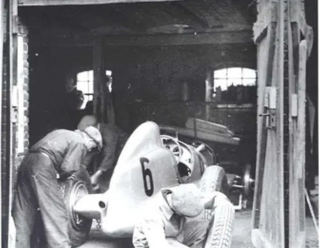 Ringhaus - Of Silver Arrows לינה וארוחת בוקר